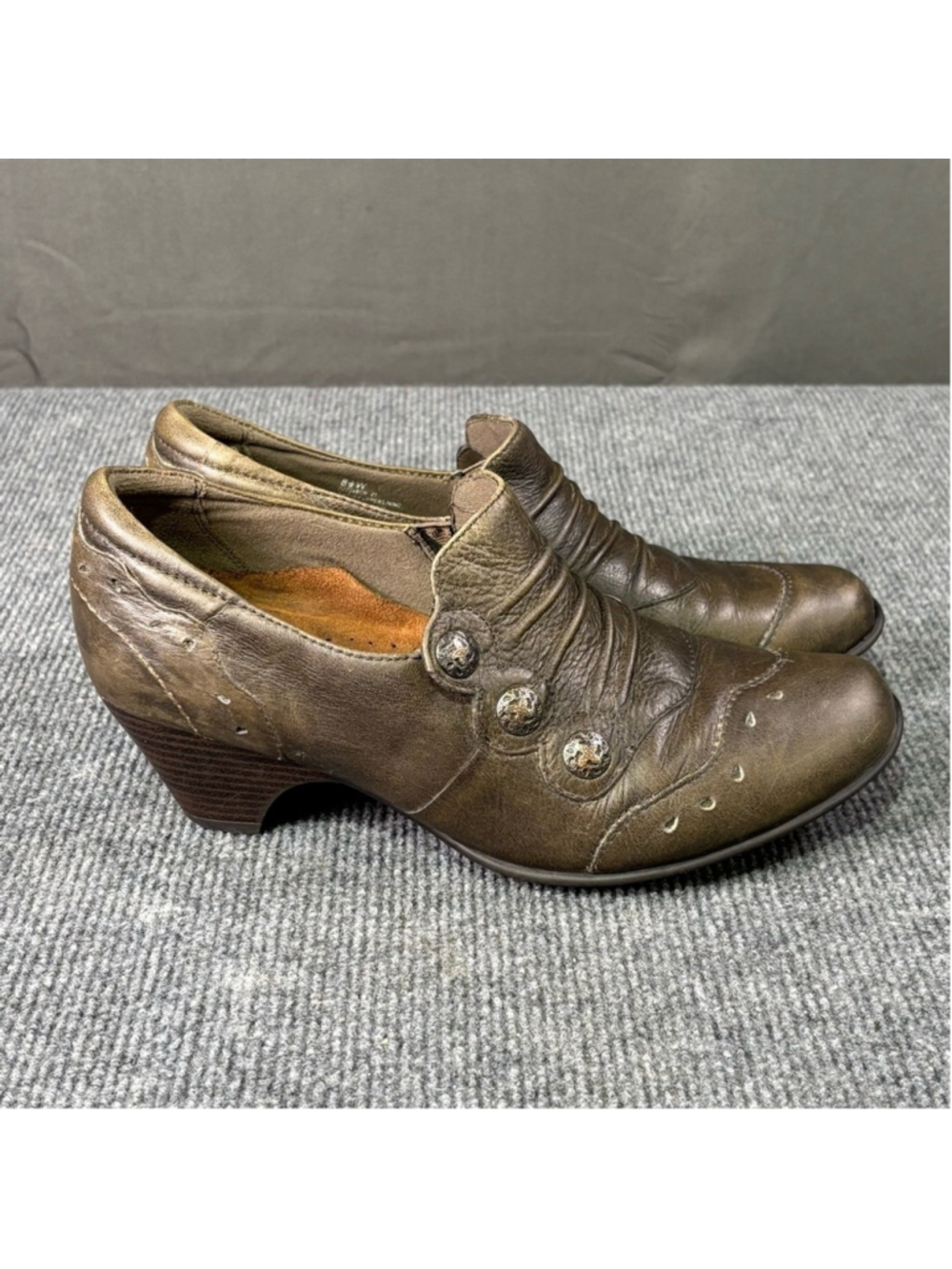 Cobb Hill Shoes Women’s 8.5W Leather Loafers Low Heel Victorian Boho Olive Green